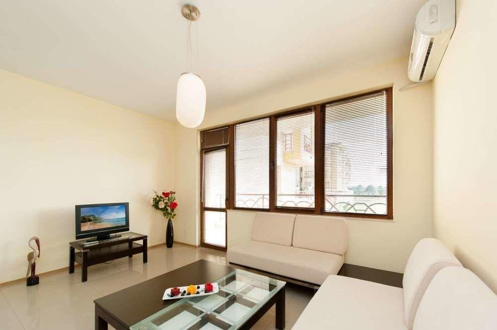 Lighthouse Apartments And Villas Balchik Exterior photo